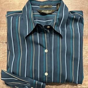 Eddie Bauer Blue Striped wrinkle resistant button down stretch Shirt size MP